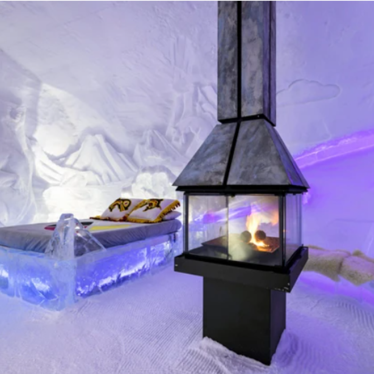 Excursion d’hiver à Québec : Hôtel de Glace, Chute Montmorency et Vieux-Québec au départ de Montréal