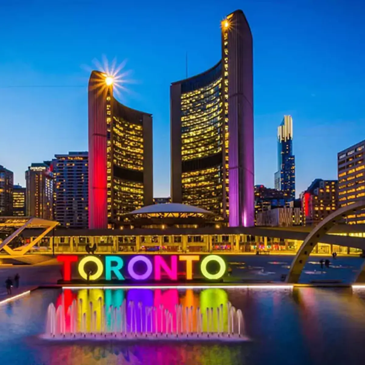 2-Day Tour: Thousand Islands + Niagara Falls + Toronto | From Montreal